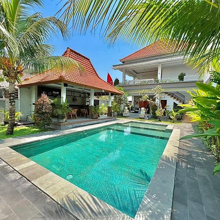 Cg Guesthouse Canggu Esterno foto