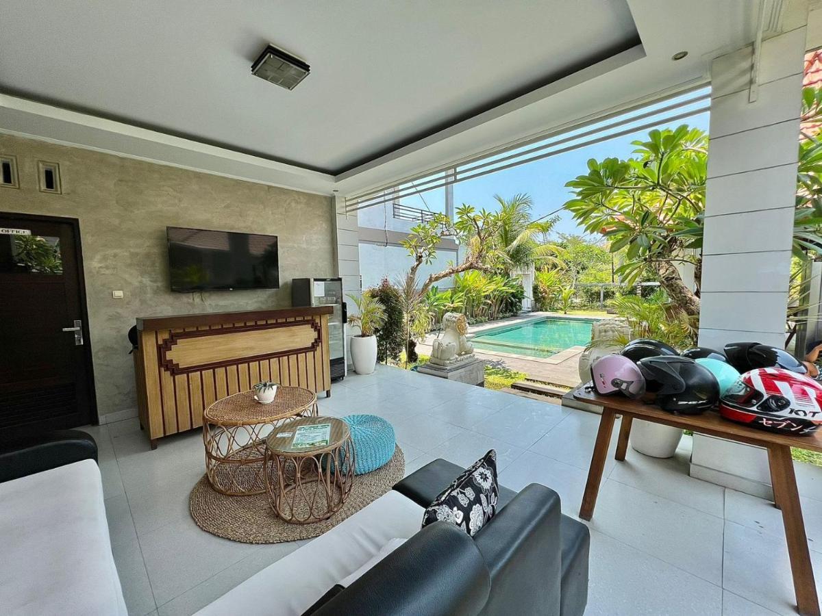Cg Guesthouse Canggu Esterno foto